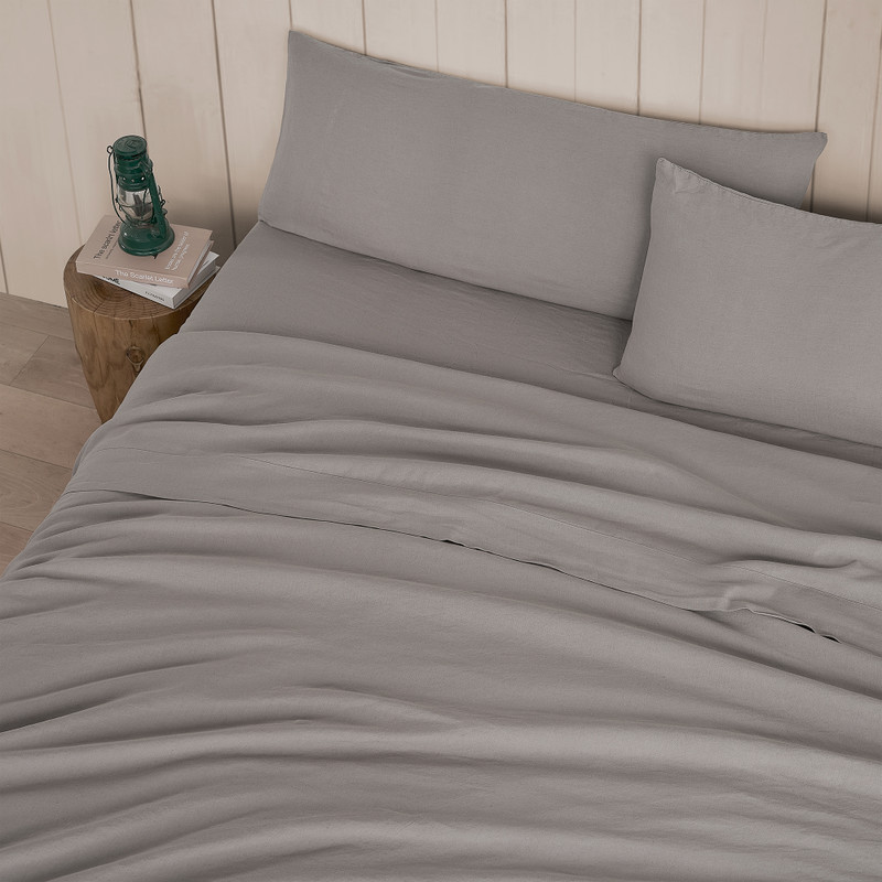 4 Piece Queen Bedding Set Includes True Queen Size Fitted Sheet, Oversized Queen Flat Sheet, and Pair of Standard Queen Pillowcases