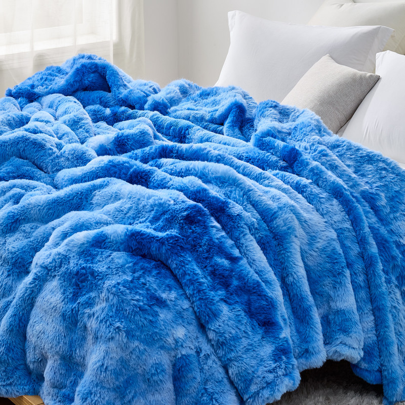 Cruelty Free Faux Fur Plush Blanket Best Selling Coma Inducer Bedding for Extra Large Twin, Queen, or King Sized Beds