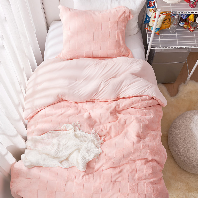 2 Piece Twin XL Bedding Set for Teen Girls Easy to Clean Twin Oversized Comforter Set with Matching Pink Pillow Shams