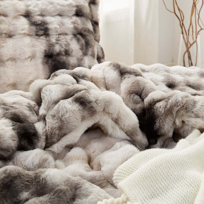 Snowball Double Chunky Bunny - Coma Inducer® Oversized Comforter Set - Messy Storm Gray