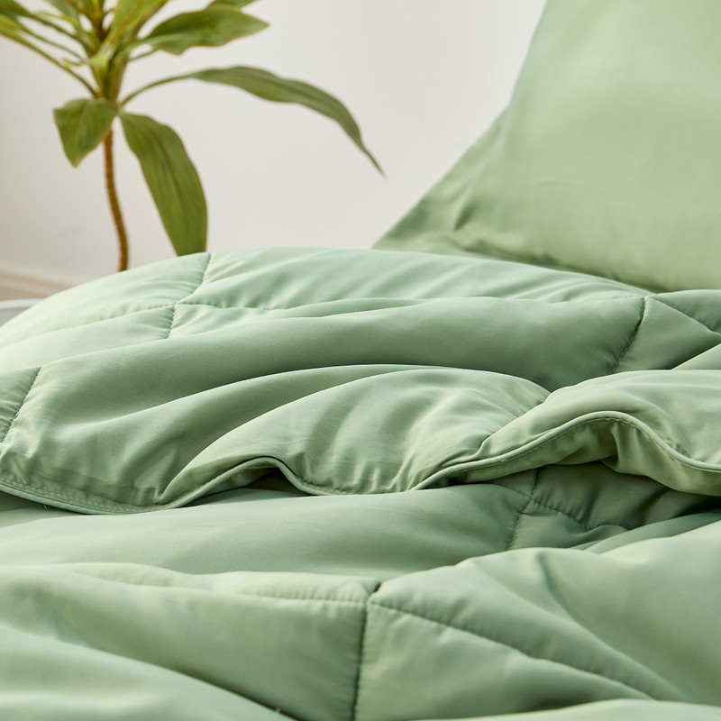 5 Piece Alaskan King Bedding Set Comes with Cooling King Pillow Shams and 120 x 120 Alaskan King Bedspread