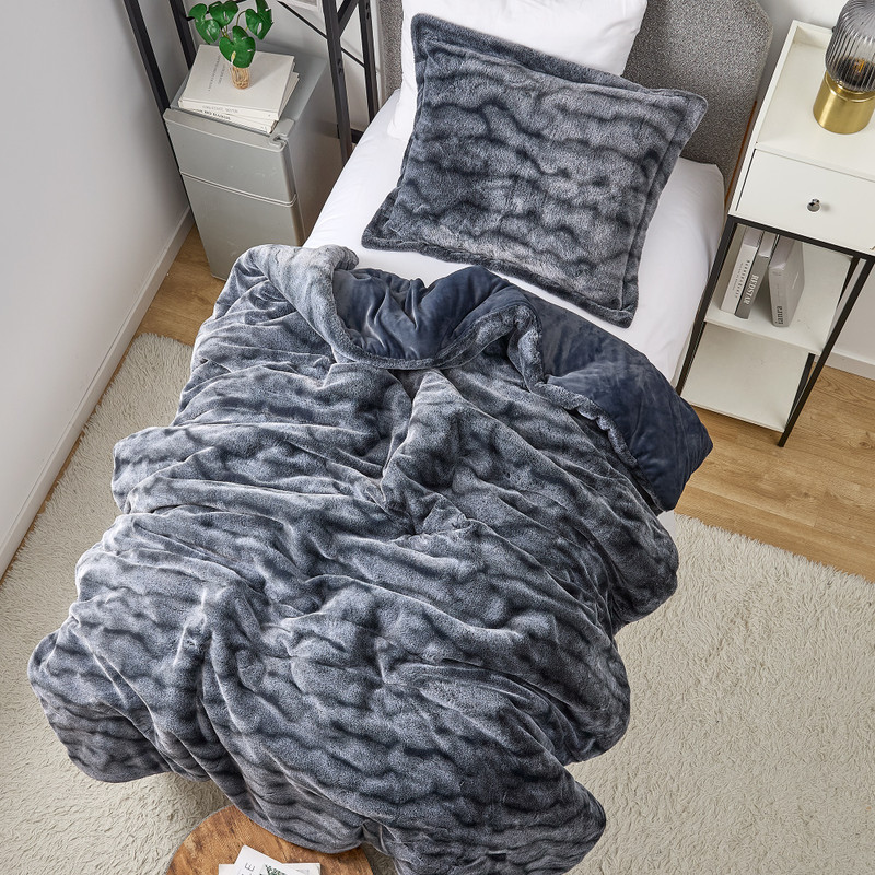 Extra Long and Extra Wide Twin, Queen, King, or Alaskan King Plush Bedding Warm and Cozy Oversized Bedding