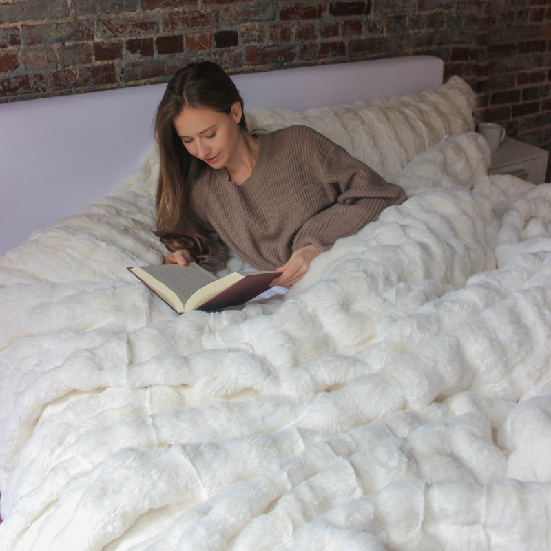Chunky Bunny® on a Snowday - Coma Inducer® Oversized Comforter Set