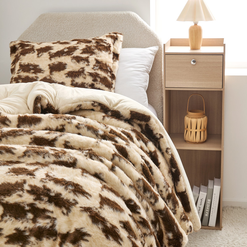 Tan and Brown Twin, Queen, King, or Alaskan King Extra Large Comforter and Pillow Sham Set