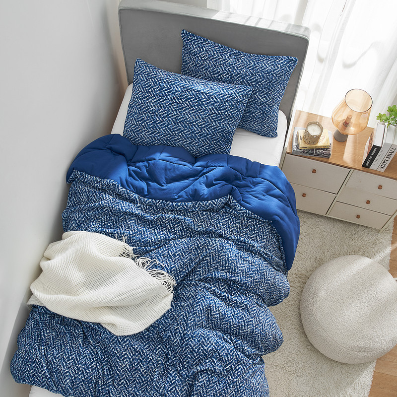 Short Plush Comforter Softest Coma Inducer Bedding Blankets for Extra Large Twin, Queen, or King Sized Beds