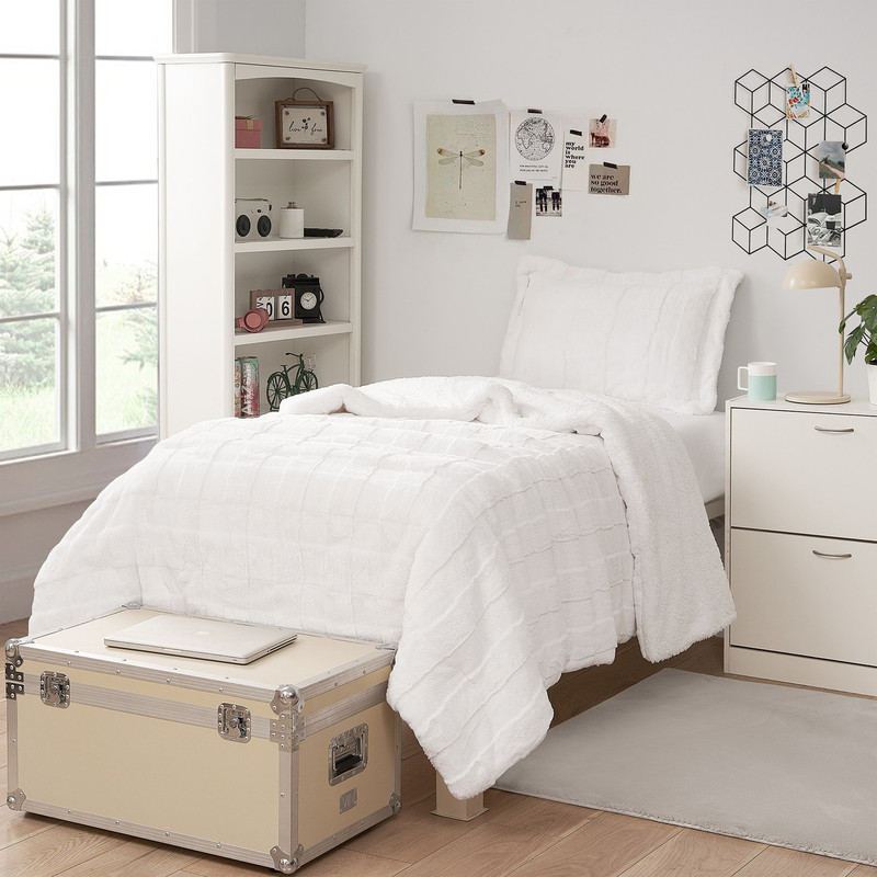 Affordable Luxury Bedding Essentials Cheap Coma Inducer Comforters Made with Ultra Soft Chunky Bunny Faux Fur Plush Bedding Materials