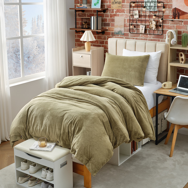 Near Suffocation - Coma Inducer® Oversized Comforter Set - Boa