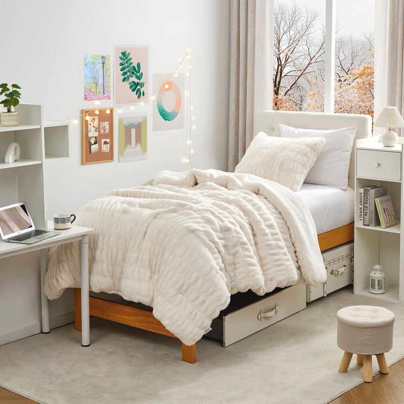 Wrinkle Rolls Chunky Bunny - Coma Inducer® Oversized Comforter Set - Cream Sands