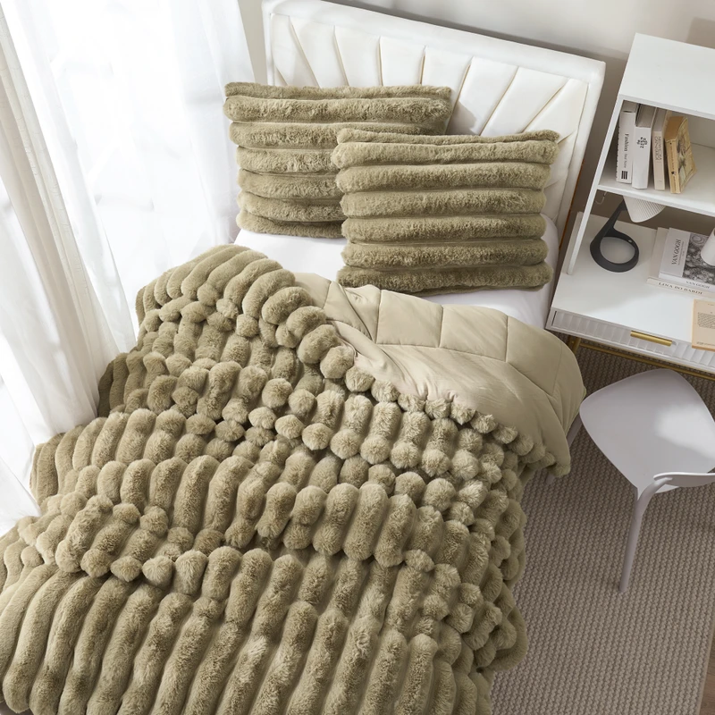Roy Cordi - Coma Inducer® Oversized Comforter - Sage Gray