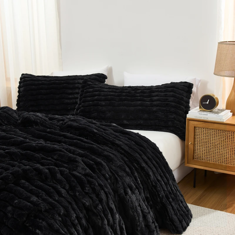 Roll Cakes® Chunky Bunny® - Coma Inducer® Oversized Comforter Set - Black