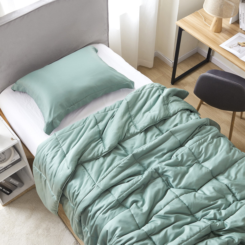 versatile oversized comforter set for cozy home or apartment