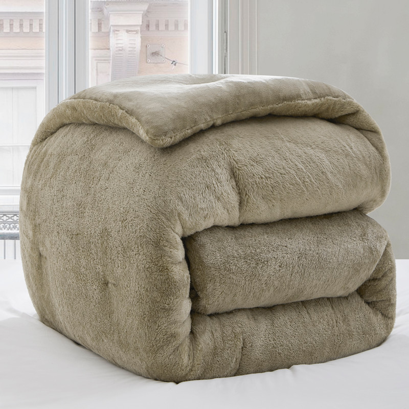 Extra Long and Extra Wide Twin, Queen, King, or Alaskan King Plush Comforter Best Bedding for Winter Warmth