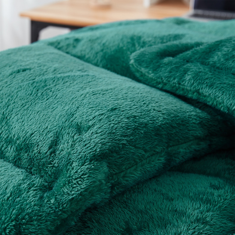 3 Piece Queen Comforter Set Includes Queen Oversized Bedspread and Set of Matching Evergreen Pillow Sham