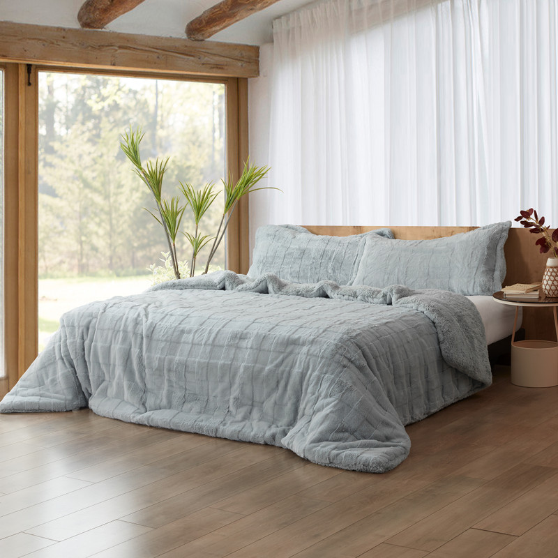 Multi Piece Bedding Set Extra Large Twin, Queen, or King Plush Comforter and Matching Standard or King Pillow Sham Set