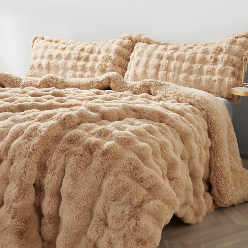 Most Popular Coma Inducer Bedding Blanket Chunky Bunny Faux Fur Plush Bedding with Unique Snowball Texture Design