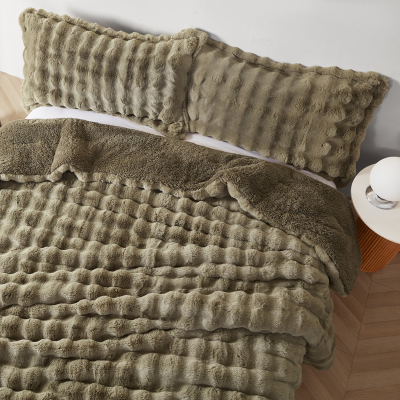 Snowball Chunky Bunny - Coma Inducer Oversized Comforter - Olive Earth