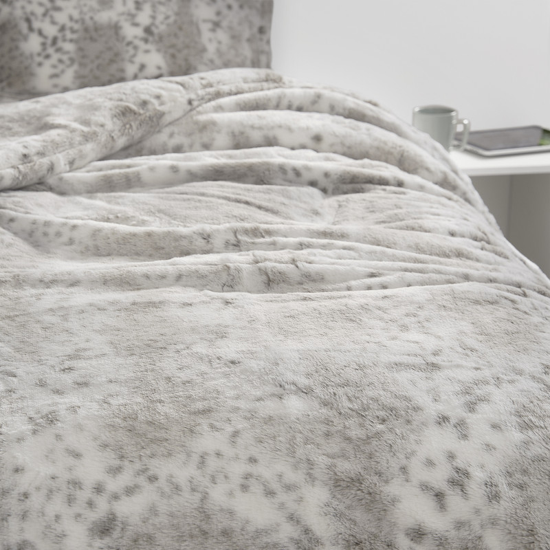 Cruelty Free XL Twin, XL Queen, or XL King Comforter Set Made with Super Soft Faux Fur Plush Bedding Materials