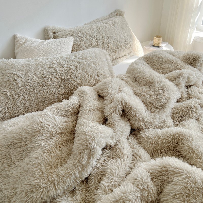 Lion Mane - Coma Inducer® Oversized Comforter - Creamy White