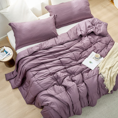 Queen-Sized Snorze® Summer Cloud Comforter - Coma Inducer® Ultra Cozy Bamboo in Moonscape
