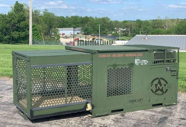 SOLD DOG KENNEL MILITARY SURPLUS ACHEAT GARRETT U.S PORTABLE