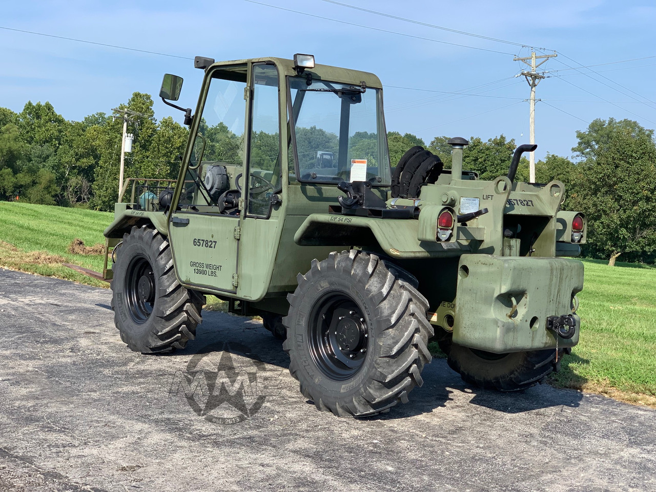 2011 TEREX Telehandler TX51-19M LOW HOURS!!
