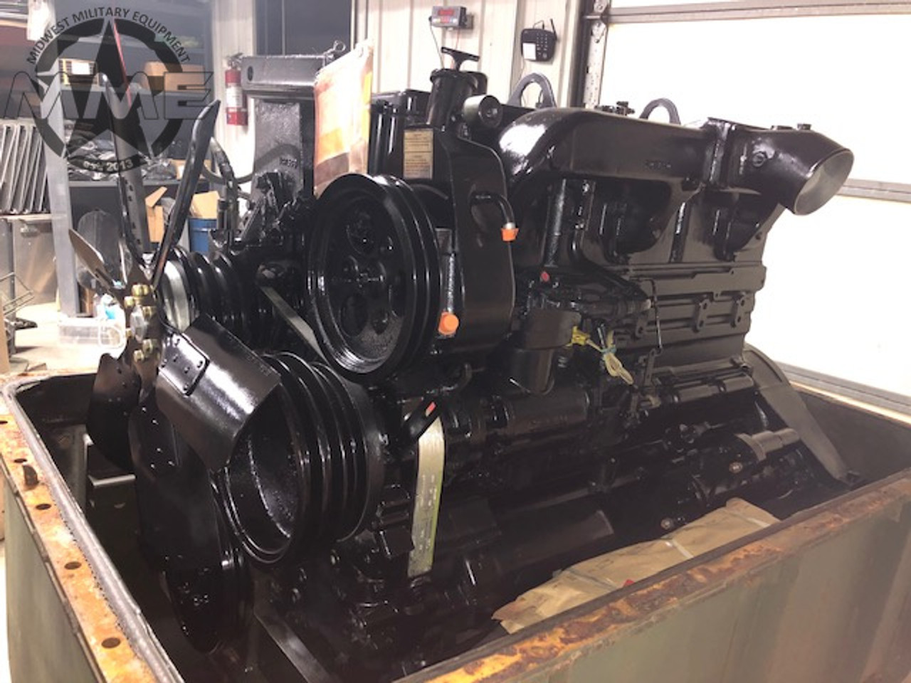 Complete Cummins NHC 250 855ci Diesel Engine