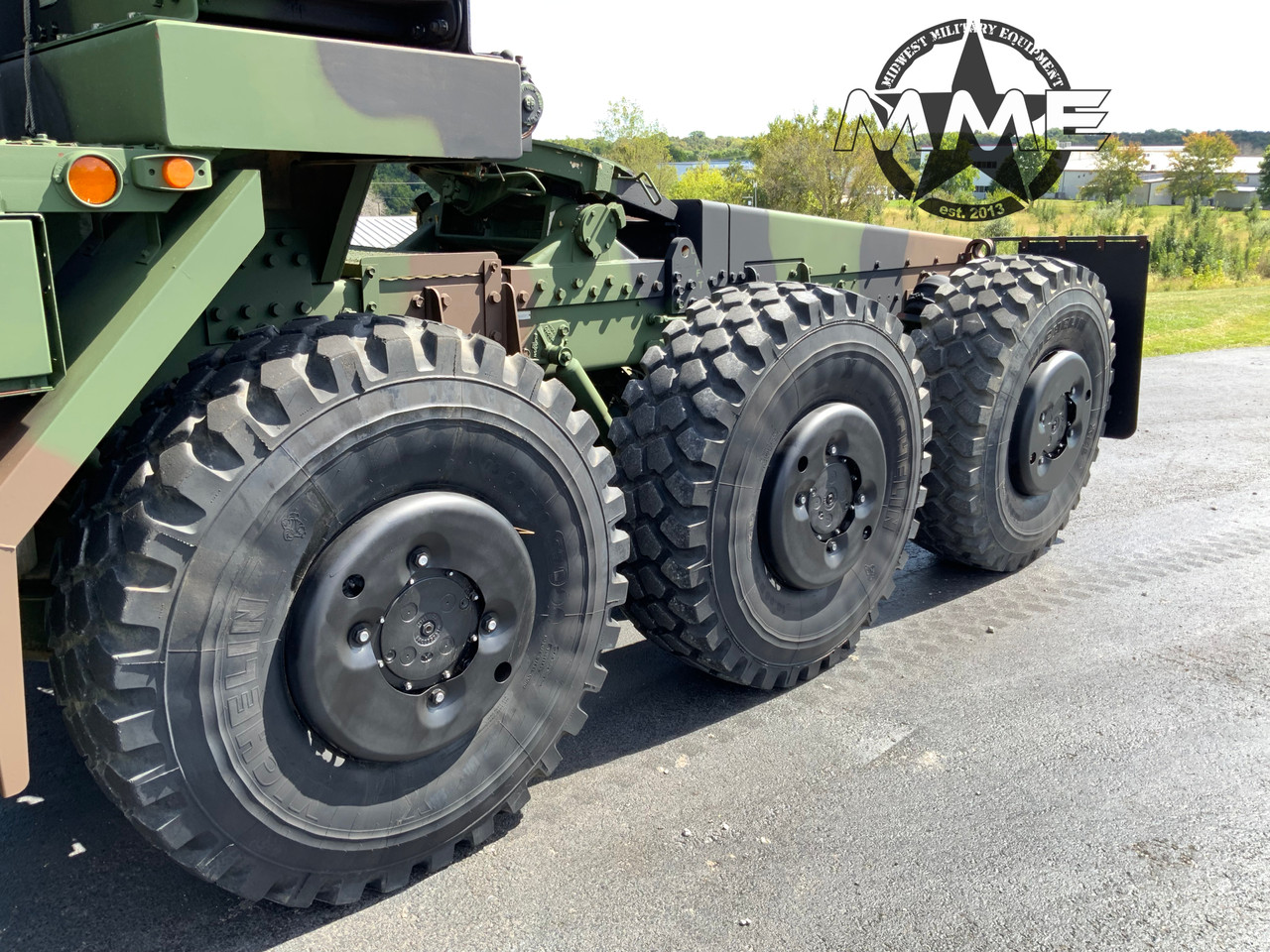 1994 Oshkosh M1070 8x8 HET Military Heavy Haul Tractor Truck