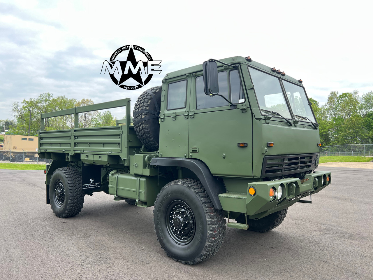 1997 Stewart & Stevenson M1081 4X4 2 1/2 Ton Cargo Truck