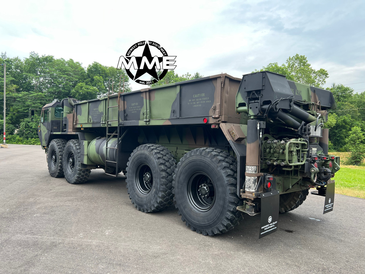 1988 M977 Oshkosh HEMTT 8X8 Truck With Grove Material Handling Crane