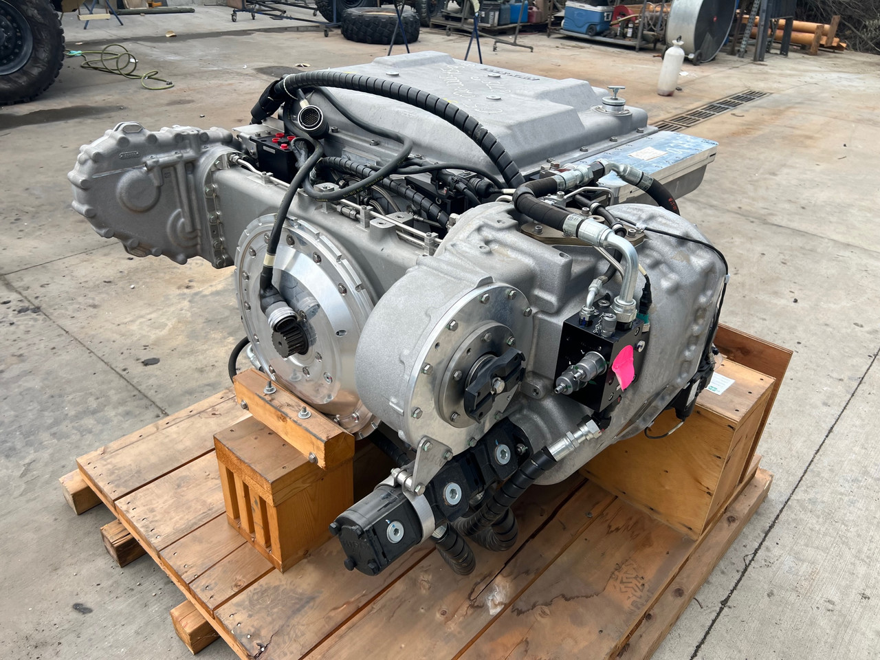 Kinetic's InfiniDrive HMX3000 Transmission with MD500 Marine Drive PTO