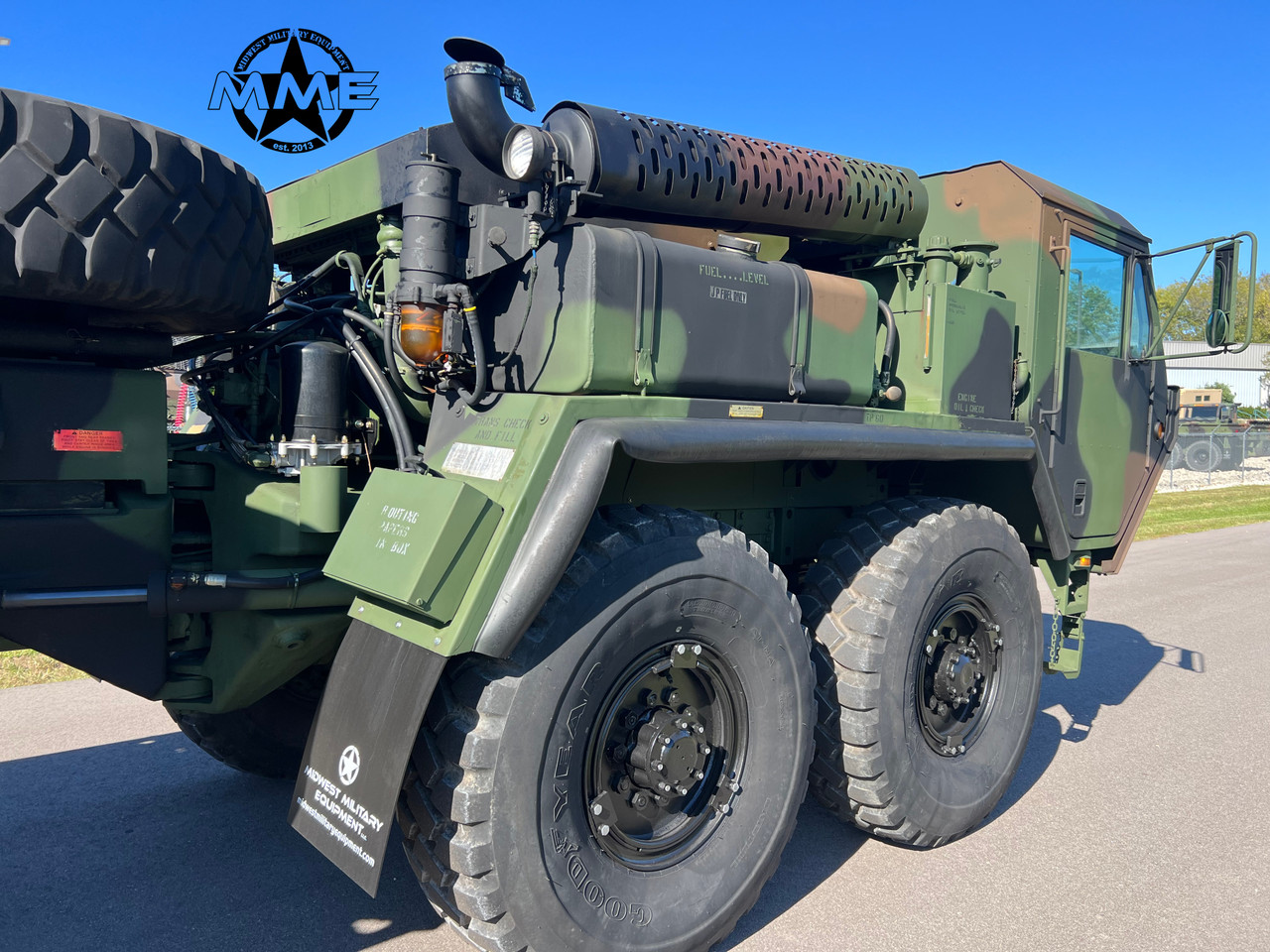 2010 Oshkosh MK15 8X8 Recovery / Wrecker Truck