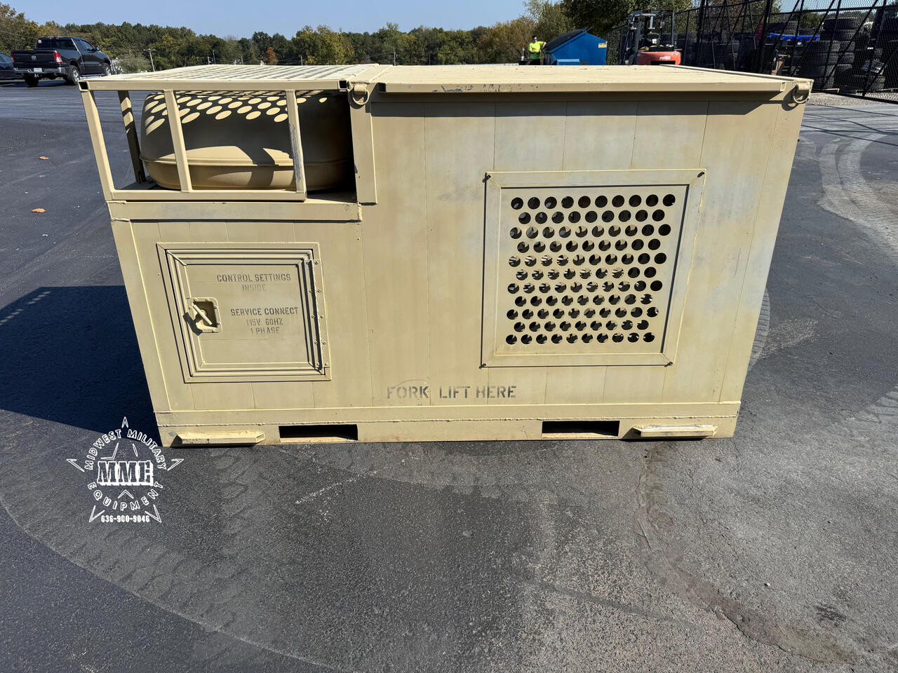 DOG DEPT コンテナ Military Surplus Garrett Working Dog Kennel w/ Heat & A/C
