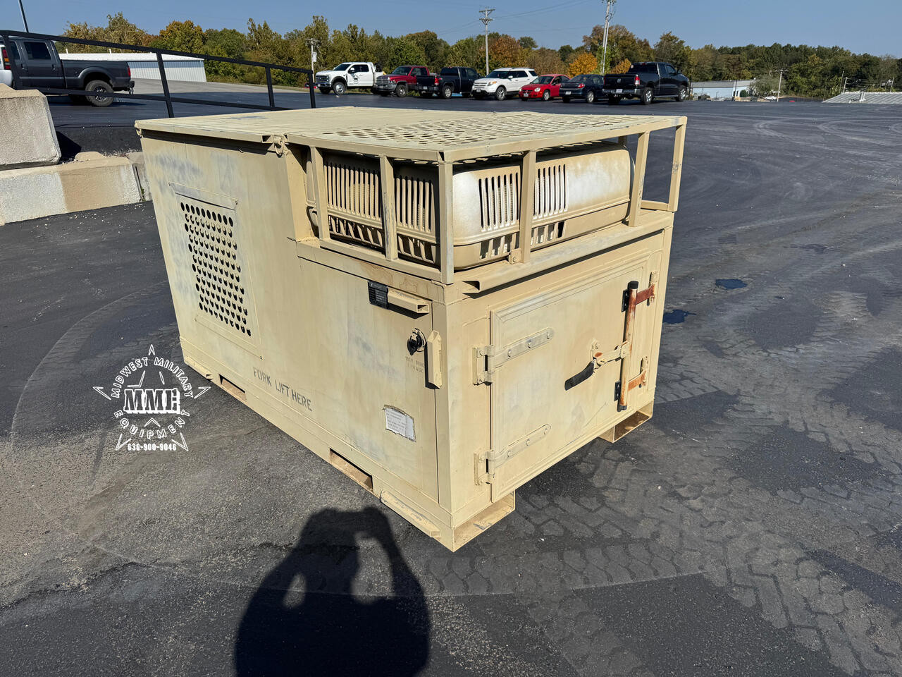 DOG DEPT コンテナ Military Surplus Garrett Working Dog Kennel w/ Heat & A/C 犬雑貨・オーナーズグッズ
