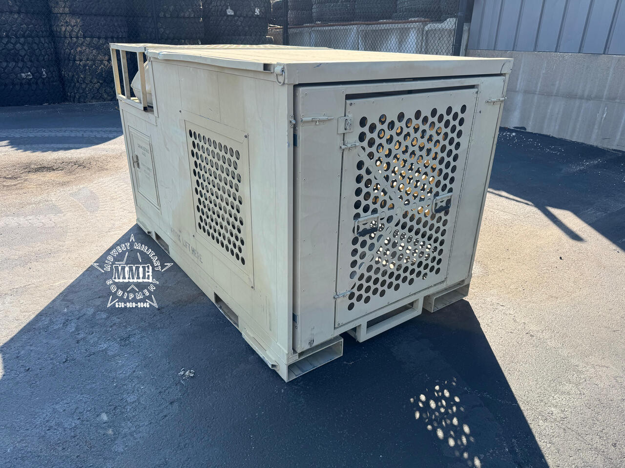 Military Surplus Garrett Working Dog Kennel w/ Heat & A/C