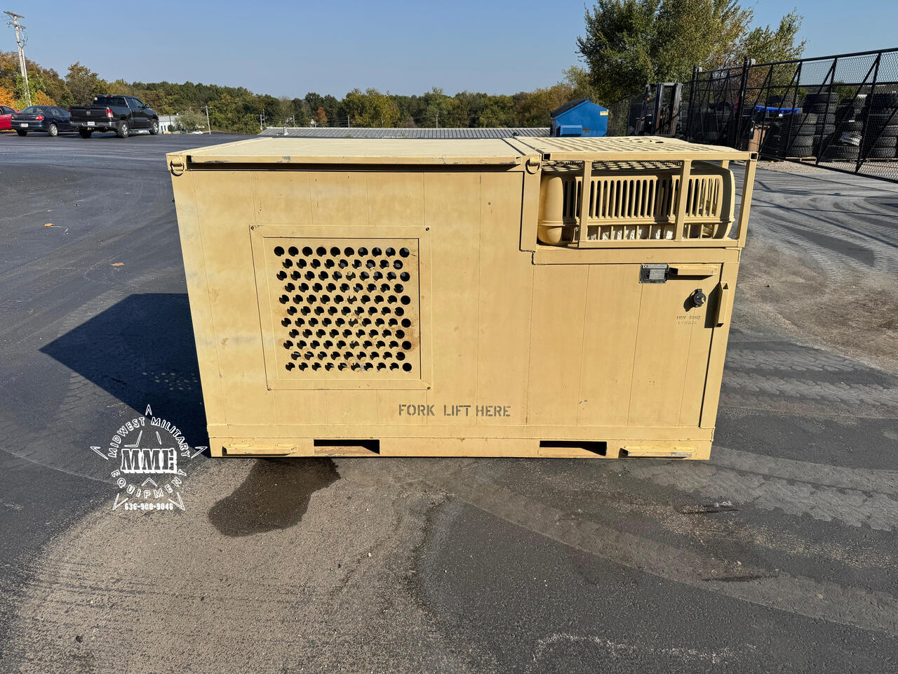 DOG DEPT コンテナ Military Surplus Garrett Working Dog Kennel w/ Heat & A/C