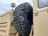 2010 BAE Systems M1093A1 MTV 6x6 5 Ton Cargo Truck W / Air Conditioning .