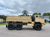 2010 BAE Systems M1093A1 MTV 6x6 5 Ton Cargo Truck W / Air Conditioning .