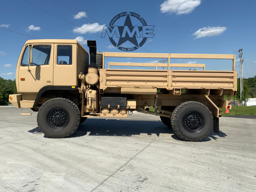 Stewart & Stevenson M1078A1  LMTV 2 1/2 Ton Military Cargo W/ Hydraulic Winch
