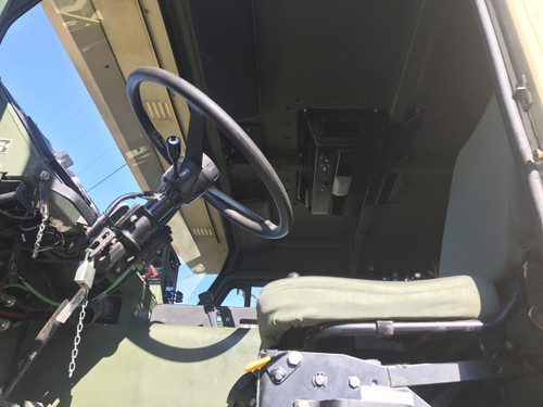 Oshkosh M1070 8x8 HET Military Heavy Haul Tractor Truck.