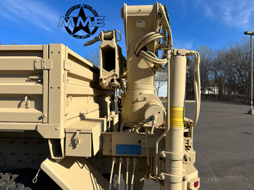 2004 STEWART & STEVENSON M1084A1 6X6 5 Ton Cargo TRUCK W / REAR