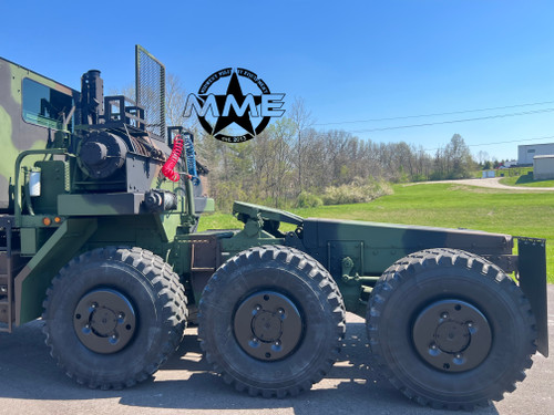 1993 Oshkosh M1070 8x8 HET Military Heavy Haul Truck Tractor