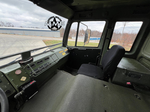 2004 Stewart & Stevenson M1078A1 4X4 LMTV 2 1/2 Ton Military Cargo