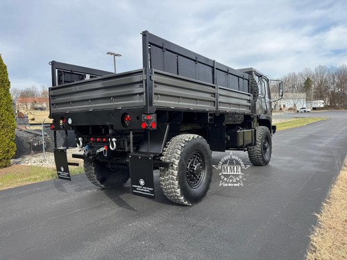 2005 Stewart & Stevenson M1078A1R LMTV 4X4 Cargo Truck (C7 Powered)