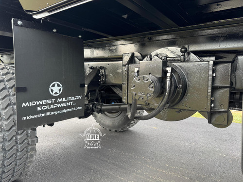 2005 Stewart & Stevenson M1078A1R LMTV 4X4 Cargo Truck (C7 Powered)