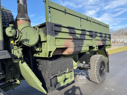 2002 Stewart & Stevenson M1078A1 4X4 LMTV 2 1/2 Ton Military Cargo 