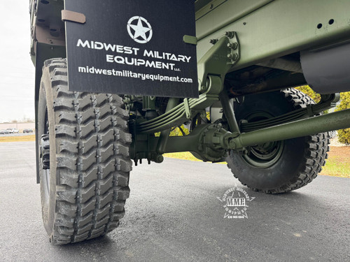 2002 Stewart & Stevenson M1078A1 4X4 LMTV 2 1/2 Ton Military Cargo 