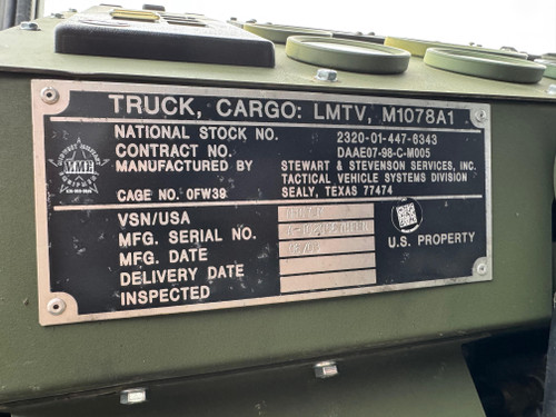2003 Stewart & Stevenson M1078A1 LMTV, 4x4 2 1/2 Ton Military Cargo