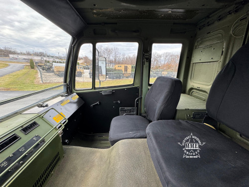 2003 Stewart & Stevenson M1078A1 LMTV, 4x4 2 1/2 Ton Military Cargo