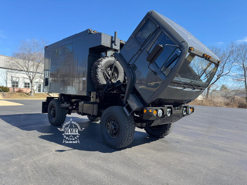 2006 Stewart & Stevenson LMTV M1079A1R 2 1/2 Ton 4X4 Camper Truck 