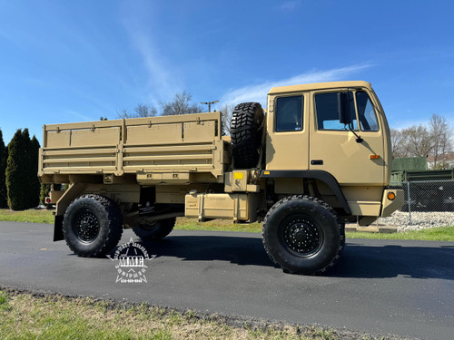 1997 Stewart & Stevenson M1078  4X4 2 1/2 Ton Cargo Truck